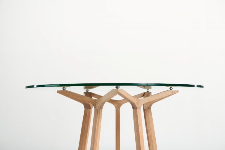 Round dining table Pivot