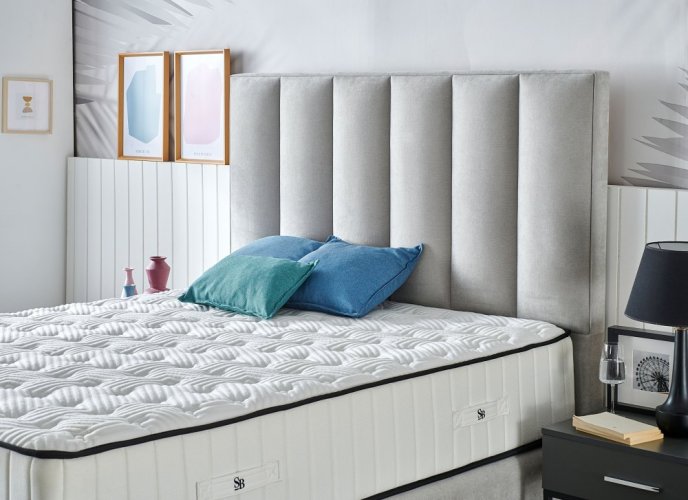 Čalouněná postel PROUD NEW s matrací - světle šedá - Rozměr: 150 × 200 cm