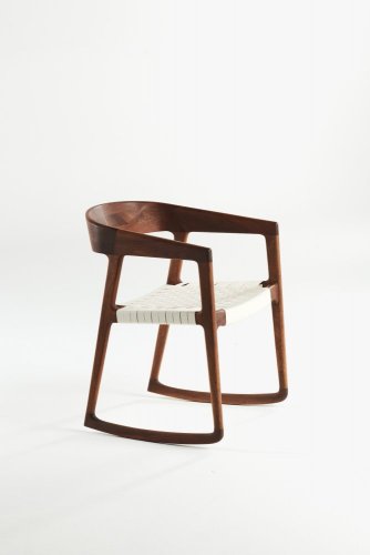 ARTISAN - Houpací židle Tesa