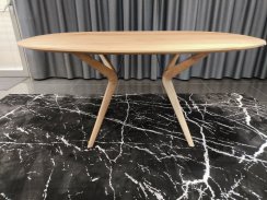 ARTISAN - Stůl Lakri Oval