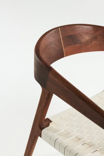 ARTISAN - Houpací židle Tesa