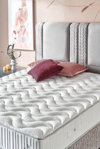 Čalouněná postel NOVI s matrací - světle šedá - Rozměr: 200 × 200 cm