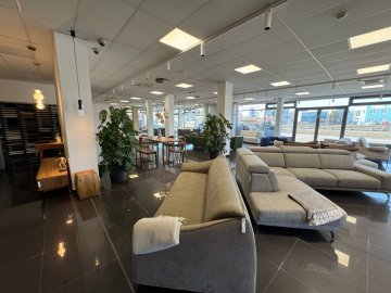 Objevte spojení elegance a funkčnosti – rozkládací gauč PANAMA pro maximální komfort a stylová sedací souprava HYDE jako dominanta každého interiéru.