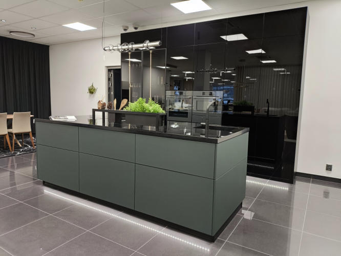 Ballerina Küchen - Kuchyňská sestava RESOPAL-PRO 31006 - černá super matná