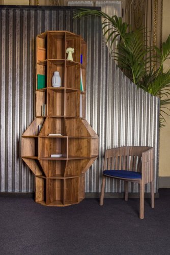Regál Haku
